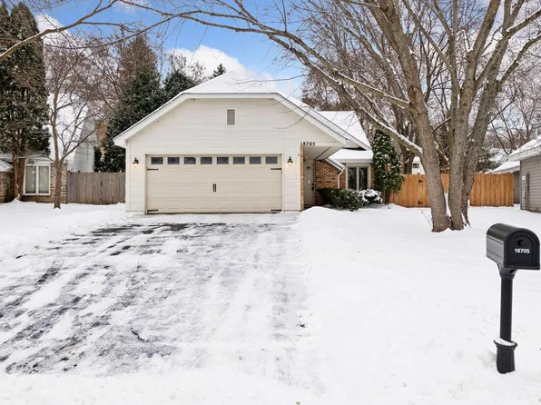 18705 Clear View Dr, Minnetonka, MN 55345