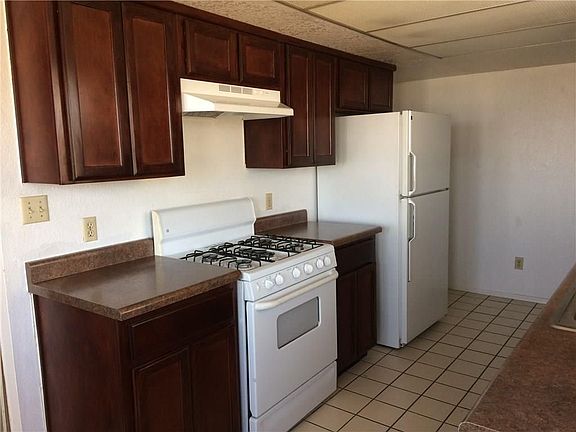 2nd image of 609B Alicante Way