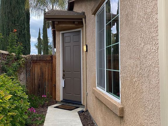 3rd image of 1615 N Oliveto Ct