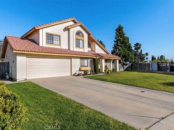 5th image of 993 S Date Ave