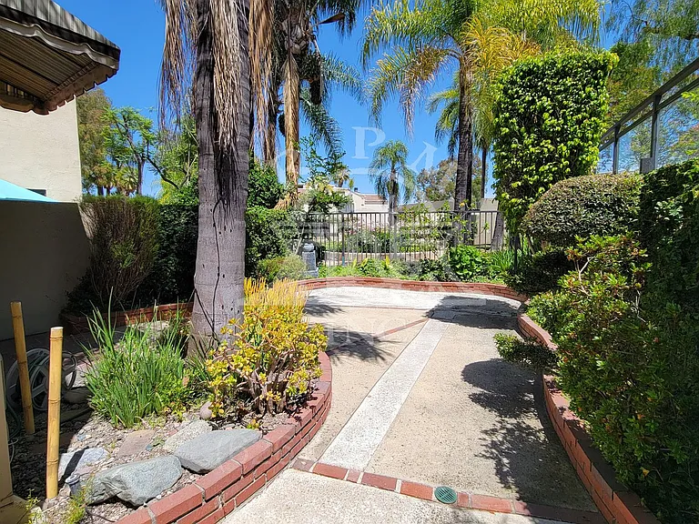 13104 Glen Ct #60 — Photo 16