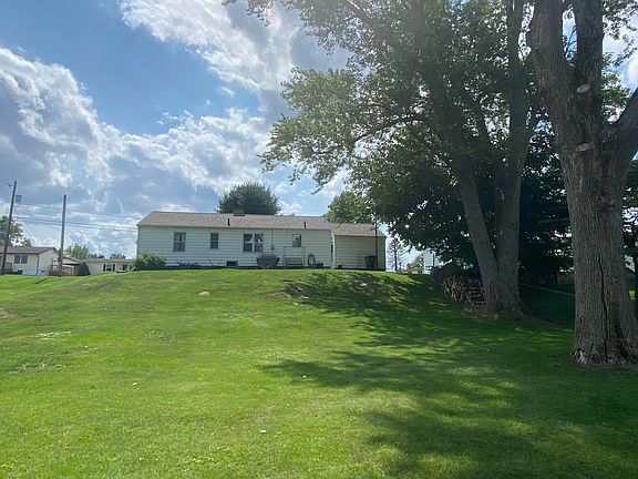 2nd image of 348 Cedarcrest Ave