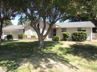 2310 W Parkway Dr, Mount Vernon, WA 98273