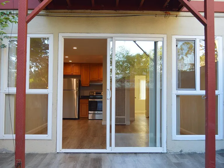 385 Talbot Ave #1 — Photo 15