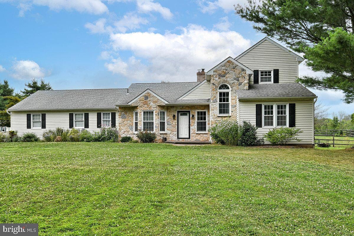 87 Saylor Rd, Schwenksville, PA 19473 | Zillow