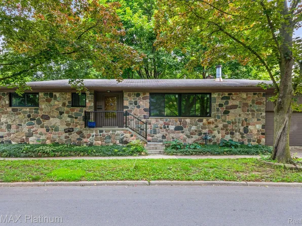 2920 Brockman Blvd, Ann Arbor, MI 48104