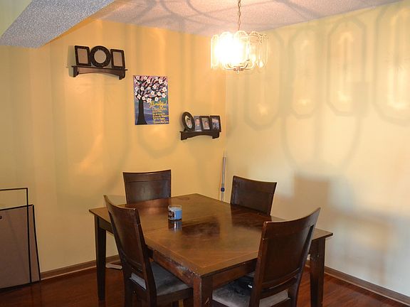 3rd image of 4009 W 93rd Pl APT 2C