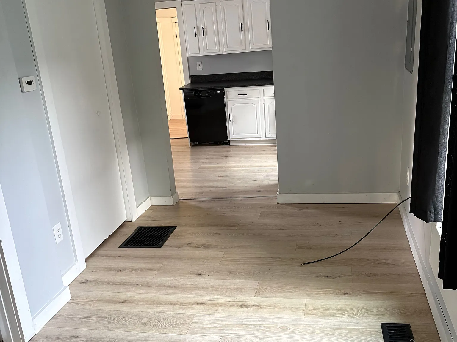 2 bed, 1.0 bath, 846 sqft, $1,500 — Photo 2