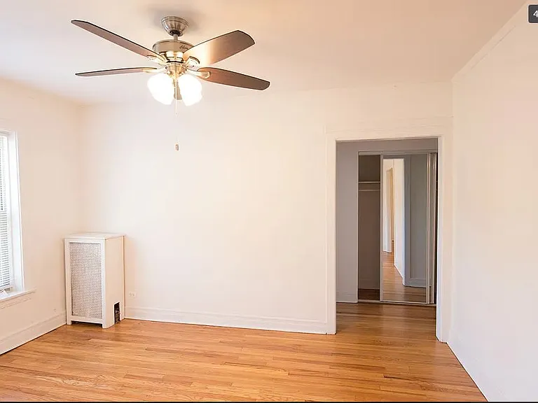 5047 N Central Park Ave #1D — Photo 3