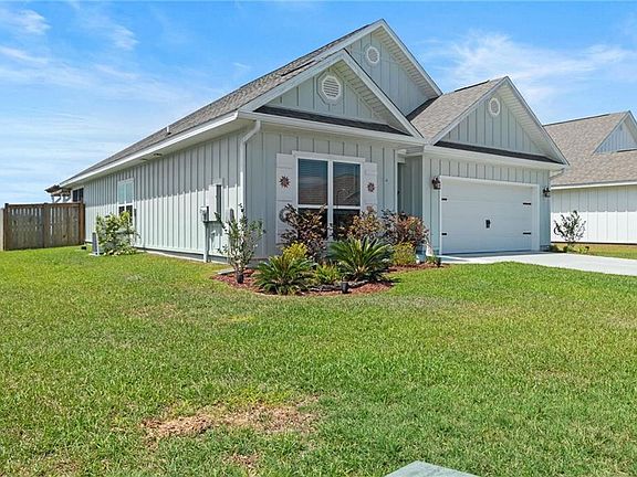 3rd image of 4199 Montague Dr