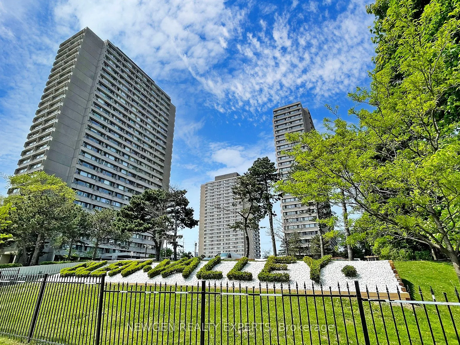 2 bed, $2,495 — Photo 1