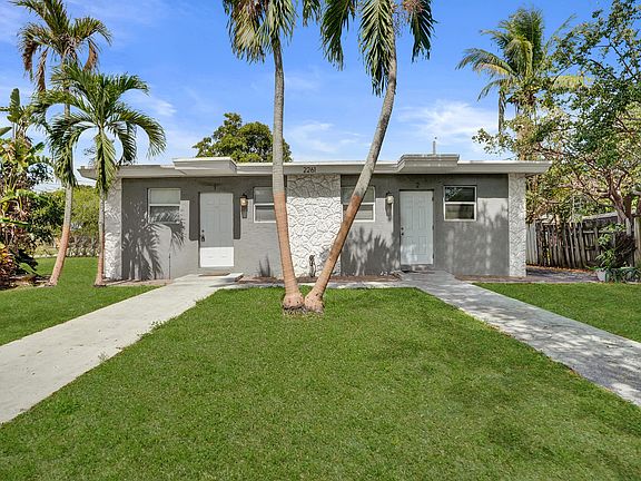 3rd image of 2261 NW 2nd Street