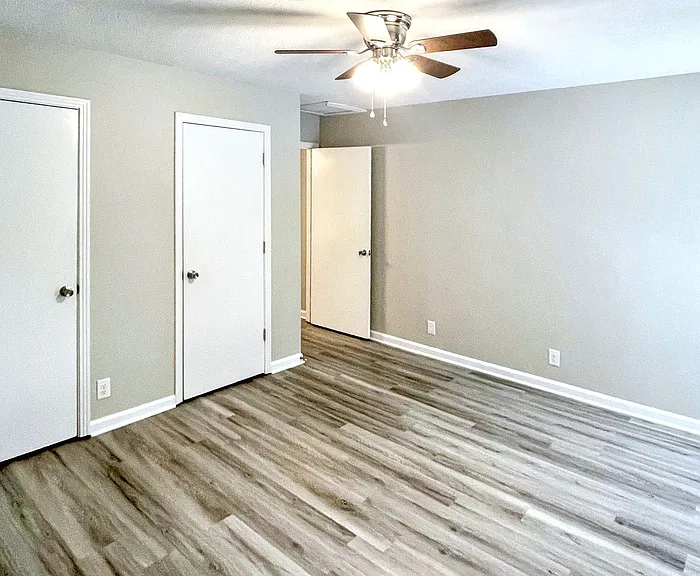 483 Ellenwood Dr — Photo 16