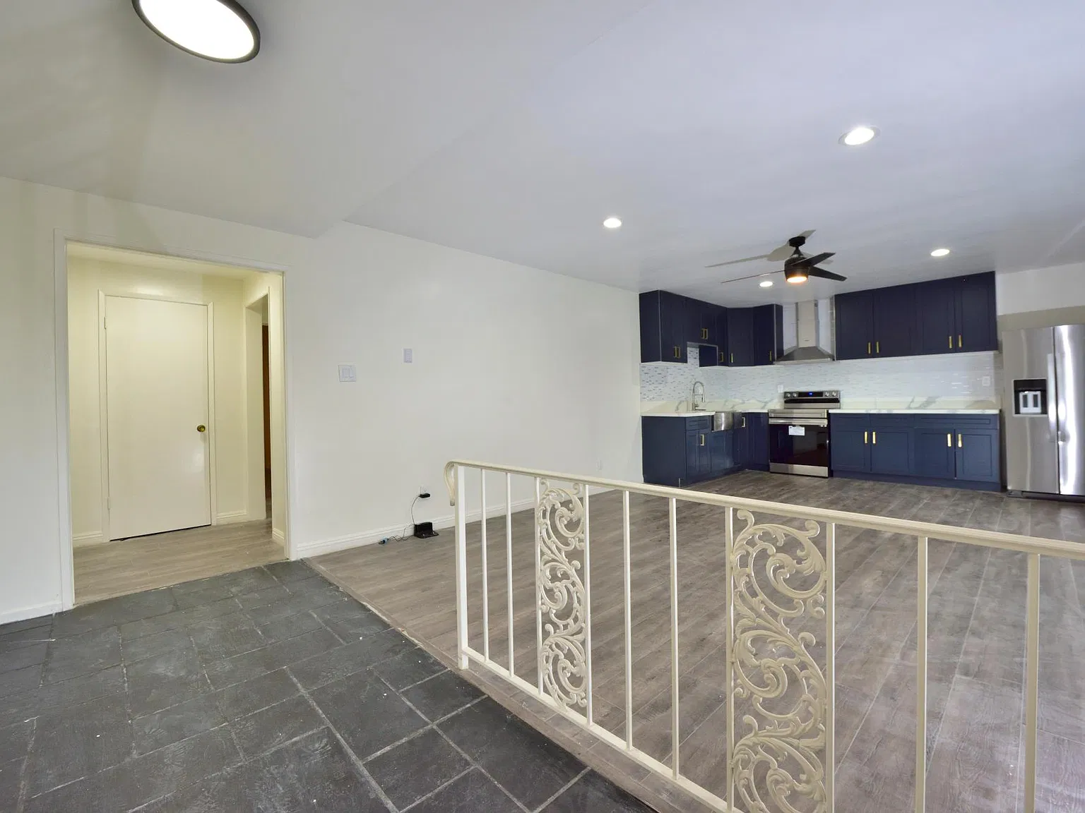 2 bed, 1200 sqft, $2,900 — Photo 2