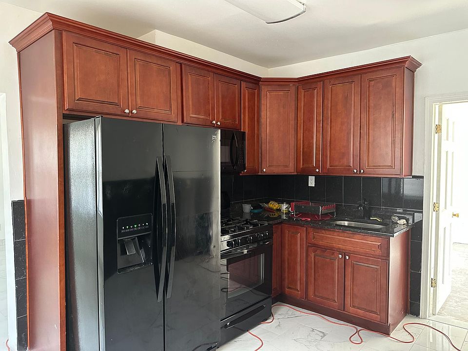 1st image of 310 Taylor St Floor 2