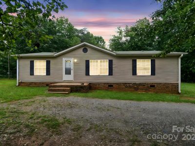 1245 Forest Ridge Rd, Bessemer City, NC, 28016