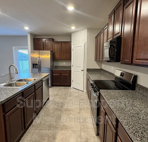 12716 Lemon Pepper Dr — Photo 4