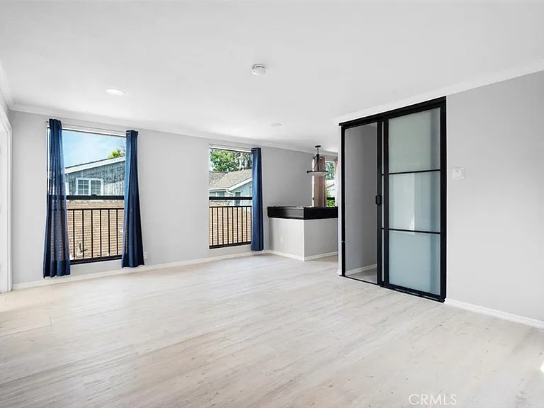 905 Dickson St #1 — Photo 30
