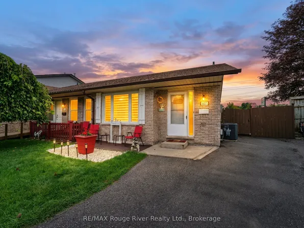 607 Foxrun Ct, Oshawa, ON L1K 1N9