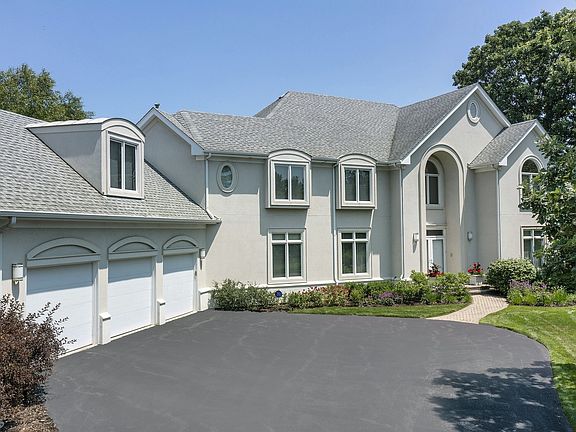 2nd image of 437 Thorngate Ln