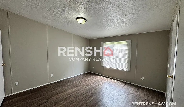 288 W Brooks Rd — Photo 11