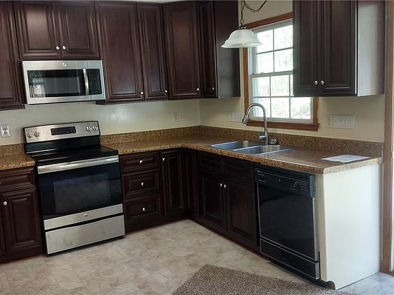 3rd image of 4760 McBride Dr