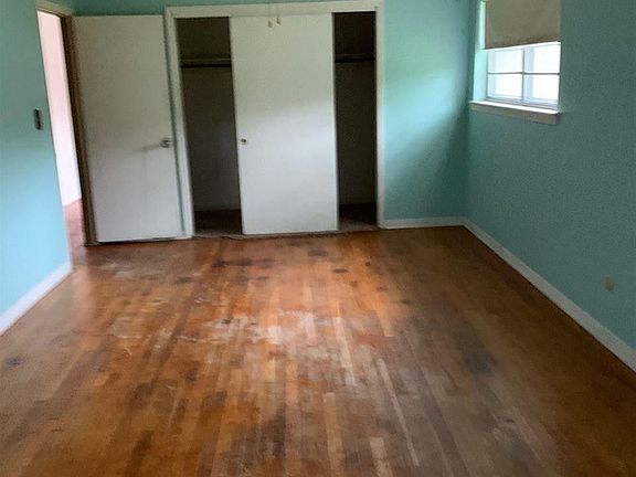4th image of 6253 Forest Dr
