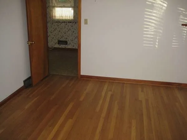 109 Central Ave photo 1
