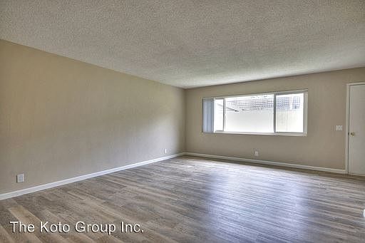 5th image of 1231 Chino St
