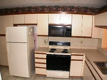 2nd image of 10701 NW 14th St APT 261
