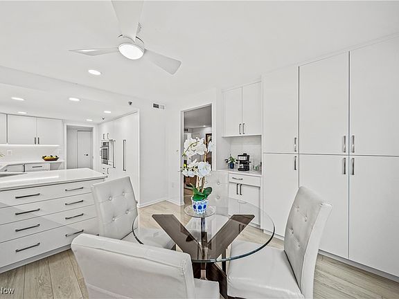 2nd image of 140 Fox Hollow Dr APT 202C