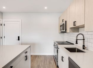 12 Congress St #205, Beverly, MA 01915