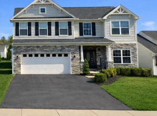 215 Glenndale Dr, Port Matilda, PA 16870