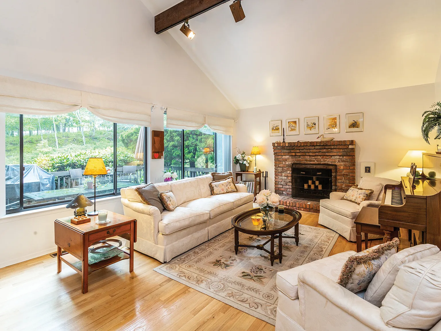 Treescape Condo With Tennis — Photo 2