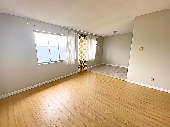 5th image of 942 N Normandie Ave APT 7