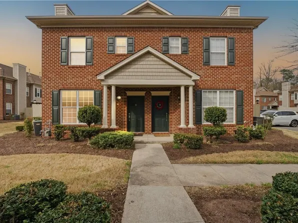 1121 Gamston Ln, Virginia Beach, VA 23455