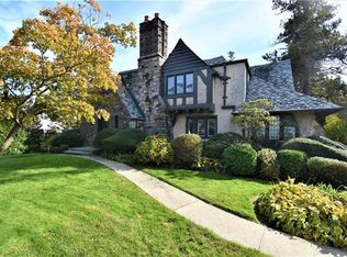 86 Colonial Pl, New Rochelle, NY 10801