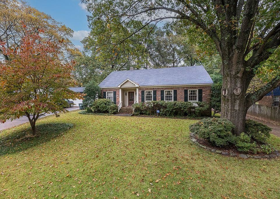 1st image of 242 Leonora Dr