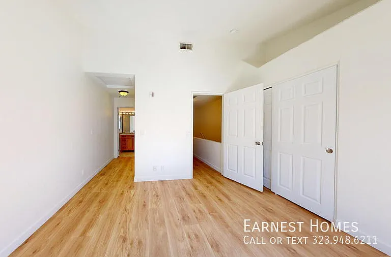 18347 Saticoy St #31 — Photo 28