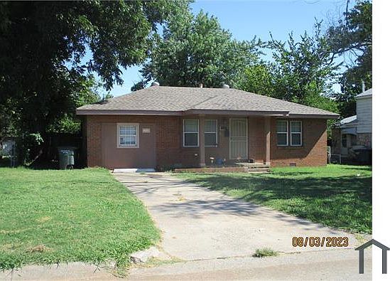 1st image of 3301 SE 20th St