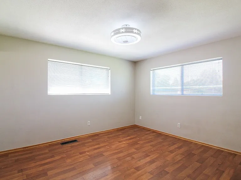 1500 Woodbury St — Photo 12