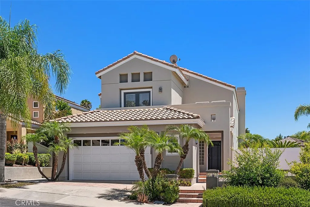 4 bed, 2733 sqft, $6,000 — Photo 2