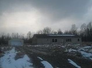 7301 N 1000 W, Commiskey, IN 47227