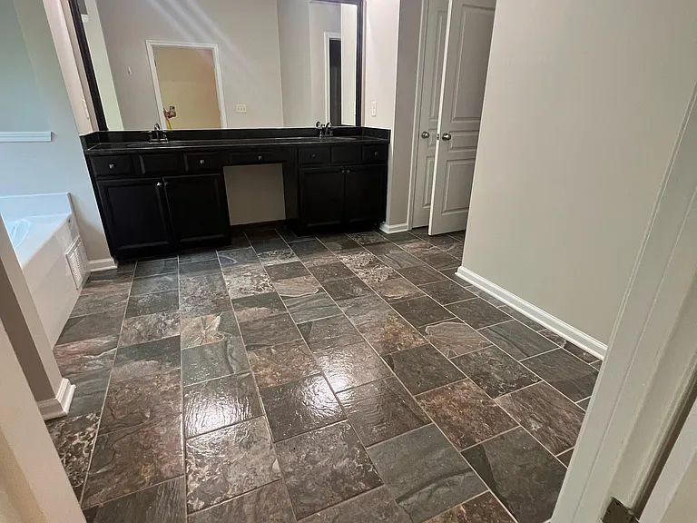 740 Middleton Pl — Photo 14