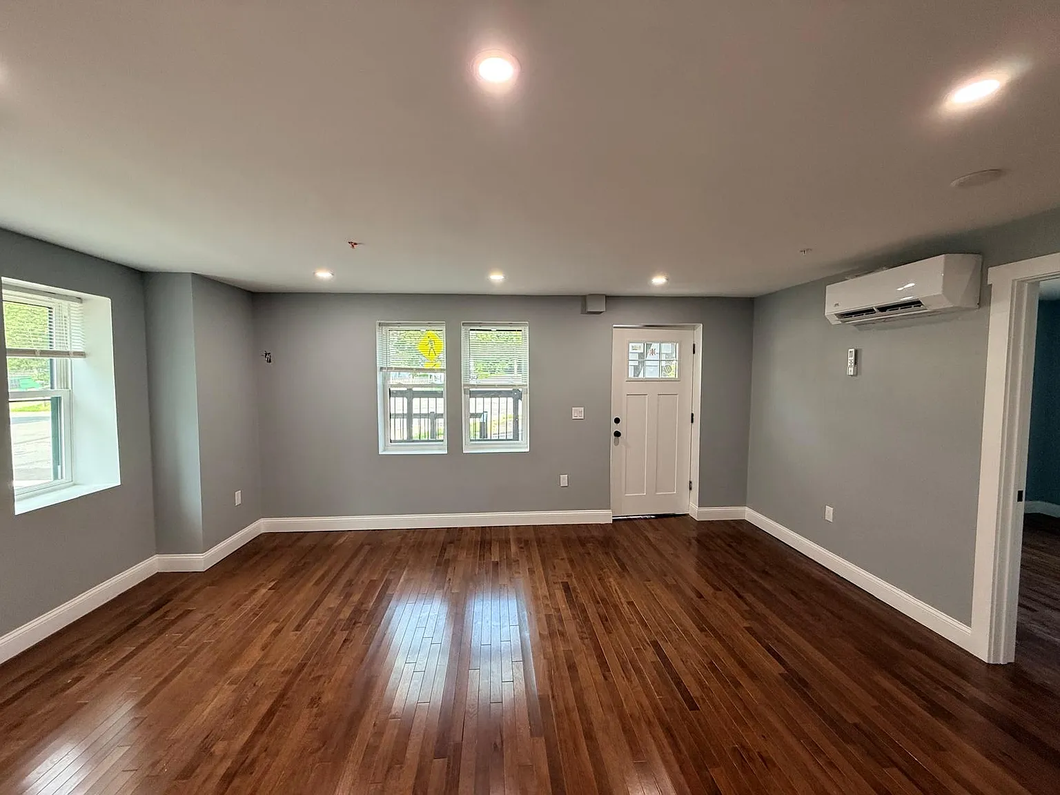 4 Neponset Street - 5 — Photo 3