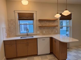 150 Lancaster St #2, Providence, RI 02906