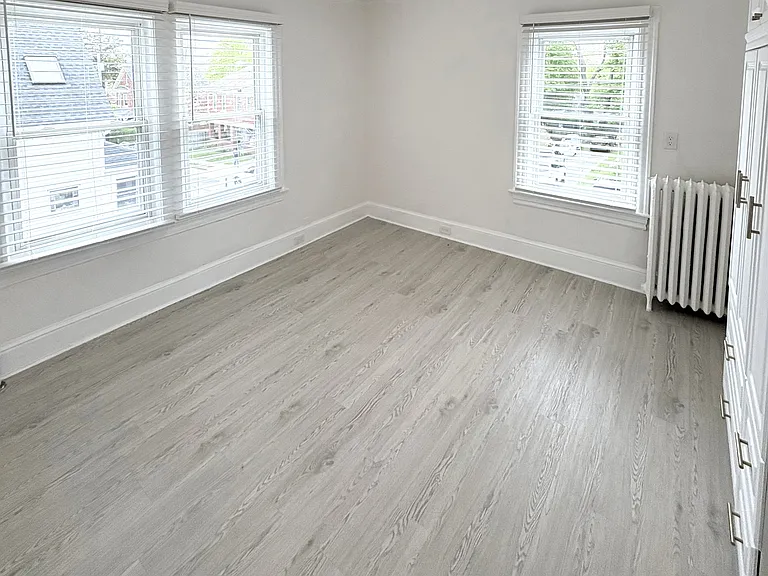 11 Russell Ave #2 — Photo 3