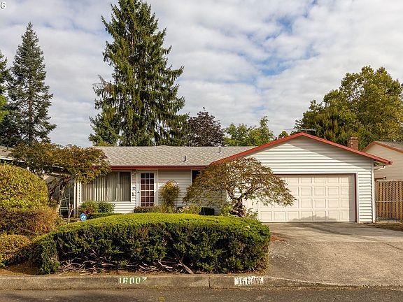 2nd image of 16007 NE Sacramento St
