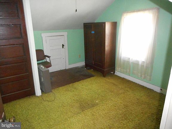 5th image of 49 Reservoir Rd