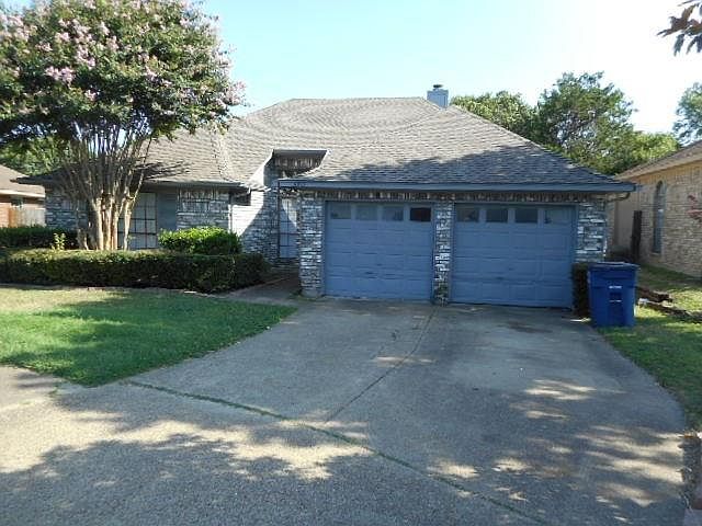 1st image of 6815 Rolling Creek Ln
